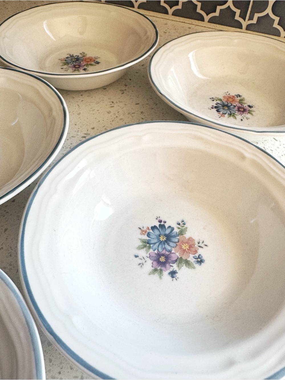 Provincial Bouquet Thailand Stoneware Floral Cereal Bowls Set of 5 - Picture 4 of 6